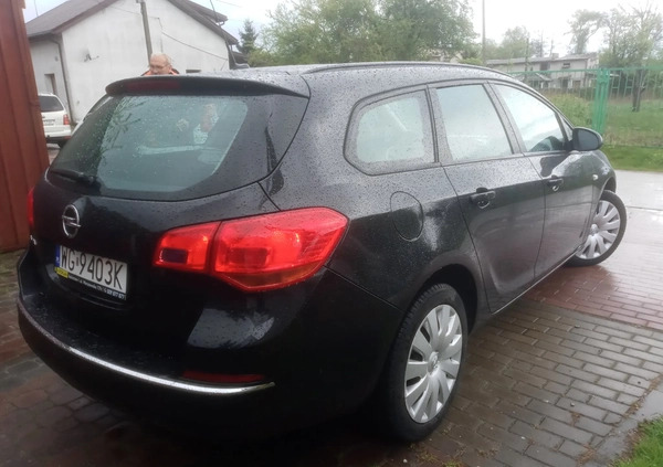 Opel Astra cena 25900 przebieg: 69000, rok produkcji 2013 z Lubliniec małe 37